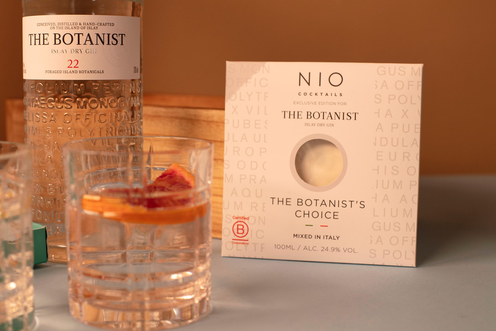 Bruichladdich and The Botanist Cocktail Box